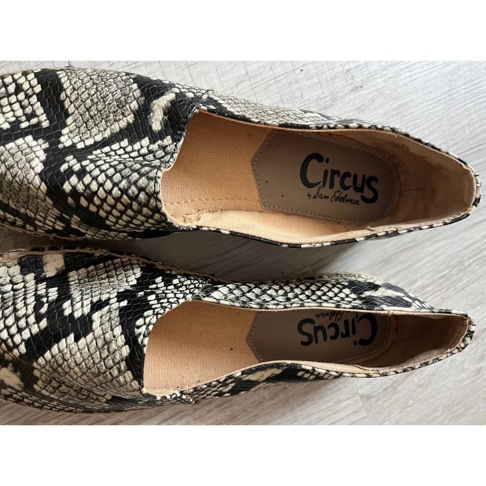 Sam Edelman Circus snake print espadrille flats size 8